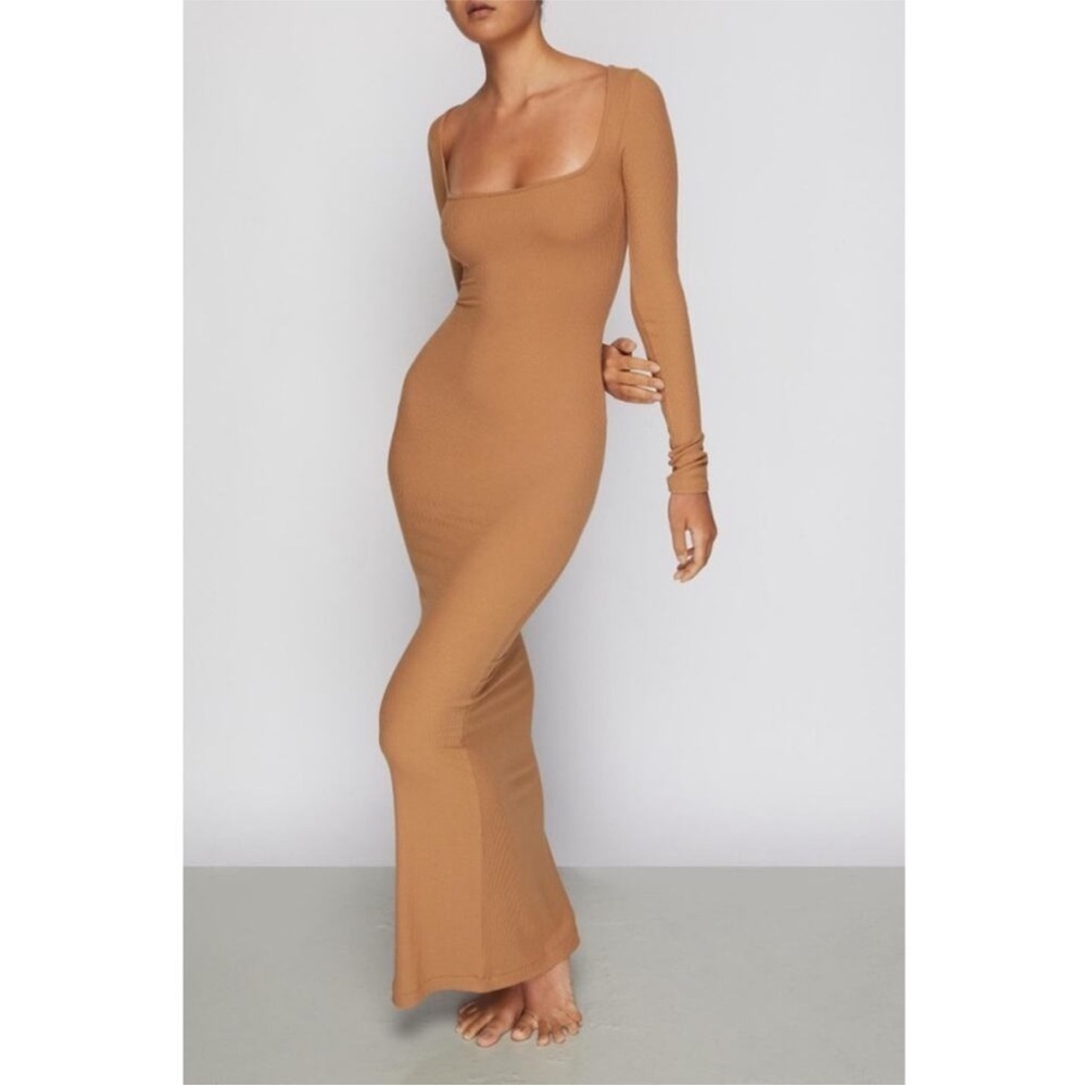 Elegant Tan Long Sleeve Dress - Picture 2 of 5